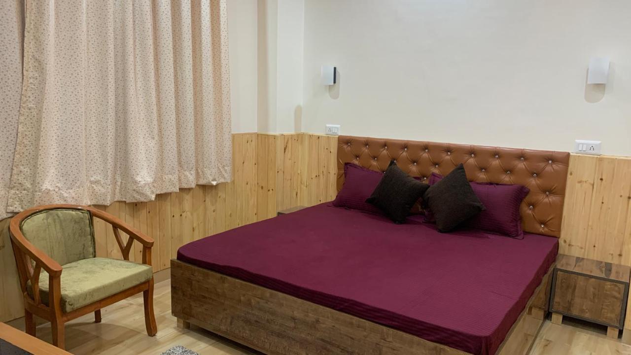 Shamshi Tulip Flowing River View Hotel. מראה חיצוני תמונה