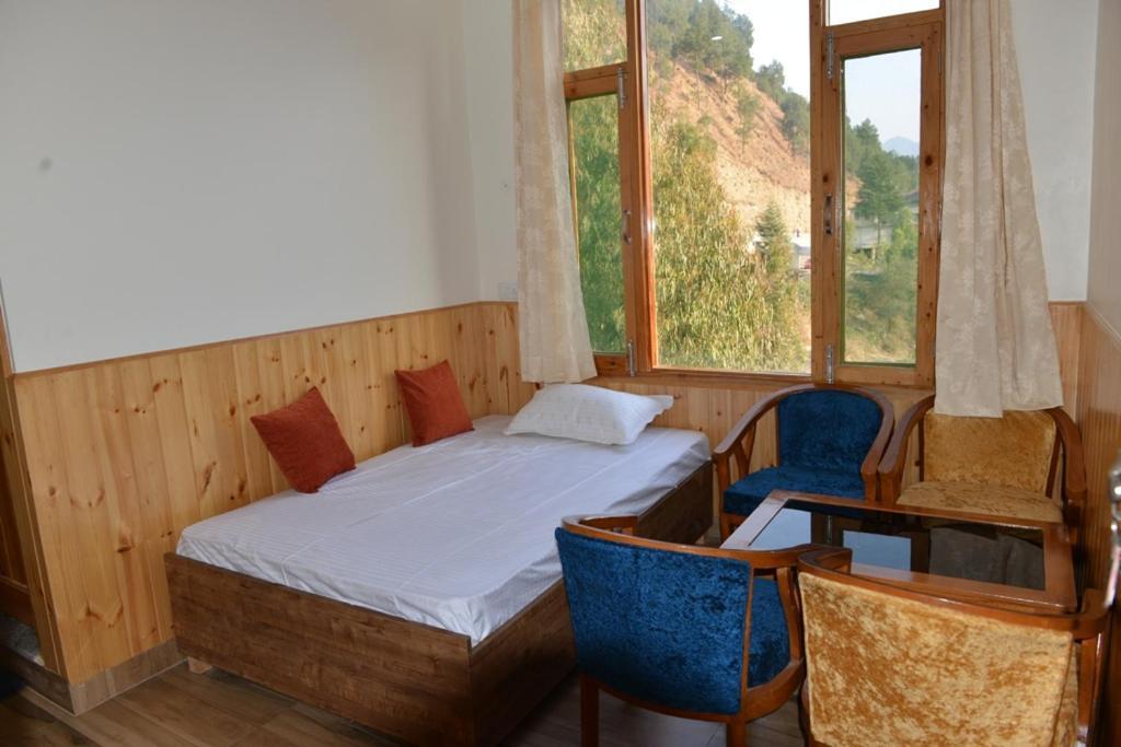 Shamshi Tulip Flowing River View Hotel. מראה חיצוני תמונה