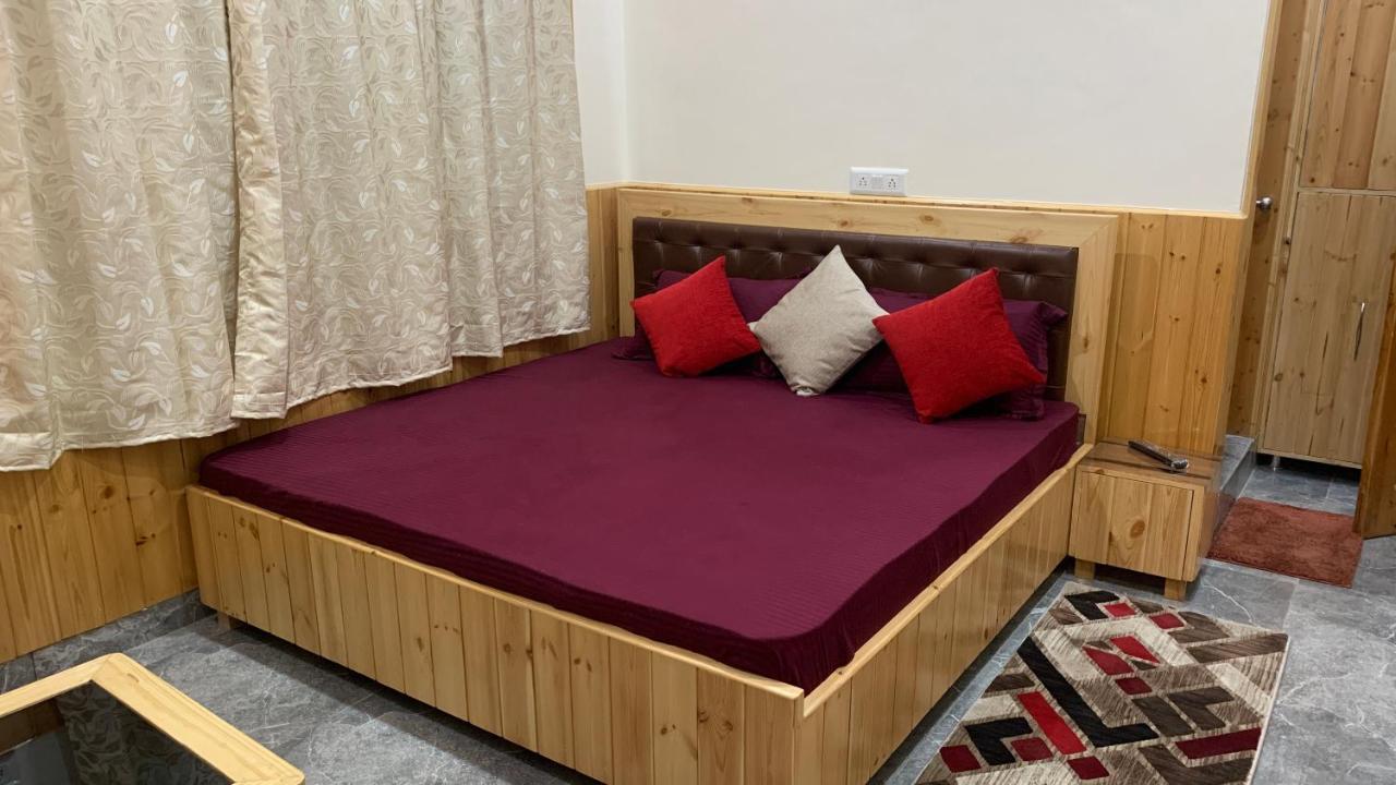 Shamshi Tulip Flowing River View Hotel. מראה חיצוני תמונה