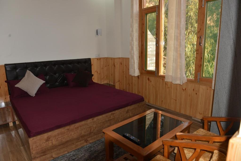Shamshi Tulip Flowing River View Hotel. מראה חיצוני תמונה