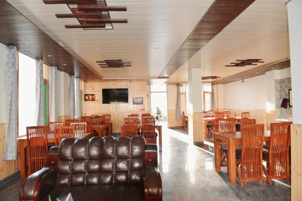 Shamshi Tulip Flowing River View Hotel. מראה חיצוני תמונה